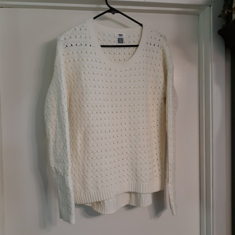 OLD NAVY  "IN A FLURRY"  CREAM SWEATER, M